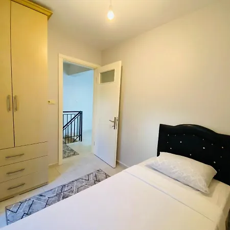 Marina Boelgesinde 3+1 Deniz Manzarali Apartman *